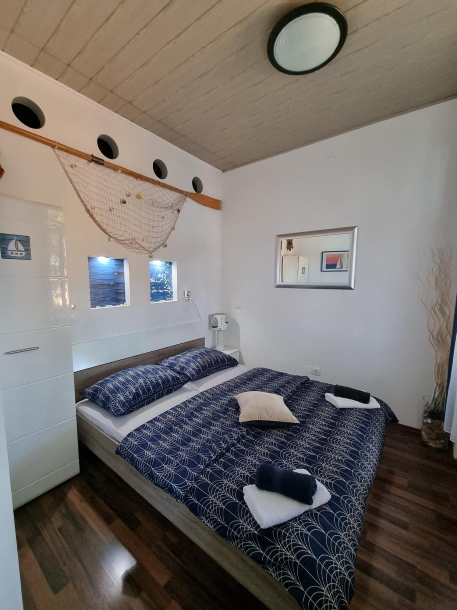 Subcastrum Apartments プーラ エクステリア 写真